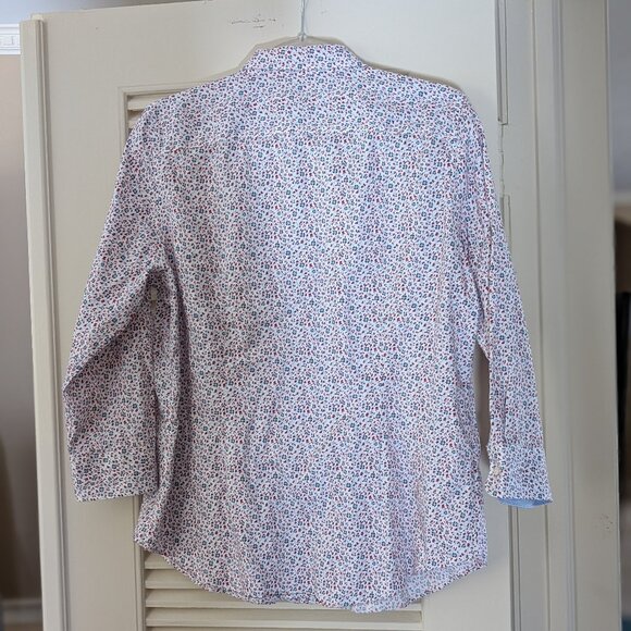 CHAPS No-Iron Button Down Size Large 3/4 Sleeve w/ Contrast Cuffs - Picture 6 of 7